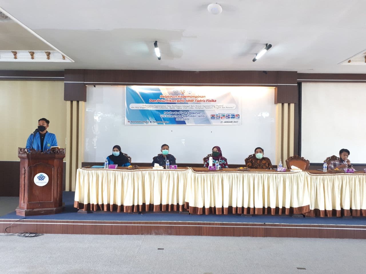 Tingkatkan Softskill, HMP Tadris Fisika Adakan Pelatihan Kepemimpinan dan Pelantikan BPH