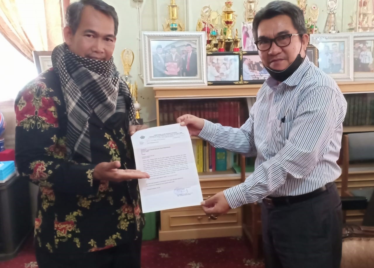 1015 SISWA MADRASAH SE-KOTA JAMBI IKUT SURVEI KEPUASAN PEMBELAJARAN DARING PADA MASA COVID-19 1015 SISWA MADRASAH SE-KOTA JAMBI IKUT SURVEI KEPUASAN PEMBELAJARAN DARING PADA MASA COVID-19