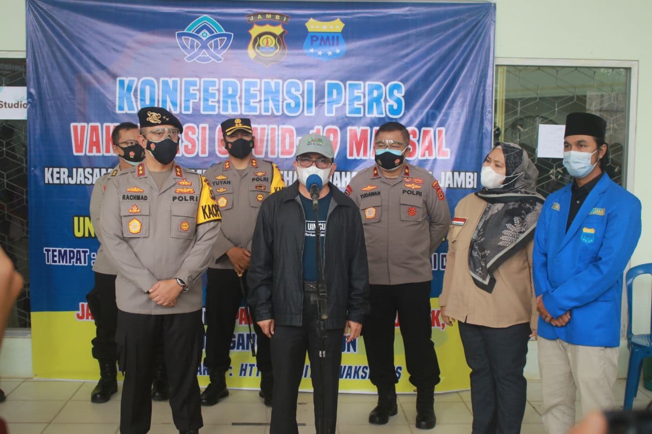 Vaksinasi Covid-19 Massal, Rektor : UIN Mensupport Kegiatan Pemerintah Vaksinasi Covid-19 Massal, Rektor : UIN Mensupport Kegiatan Pemerintah