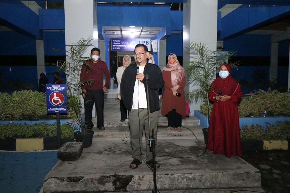 Wakil Rektor II Lepas Keberangkatan Peserta Raker 2022