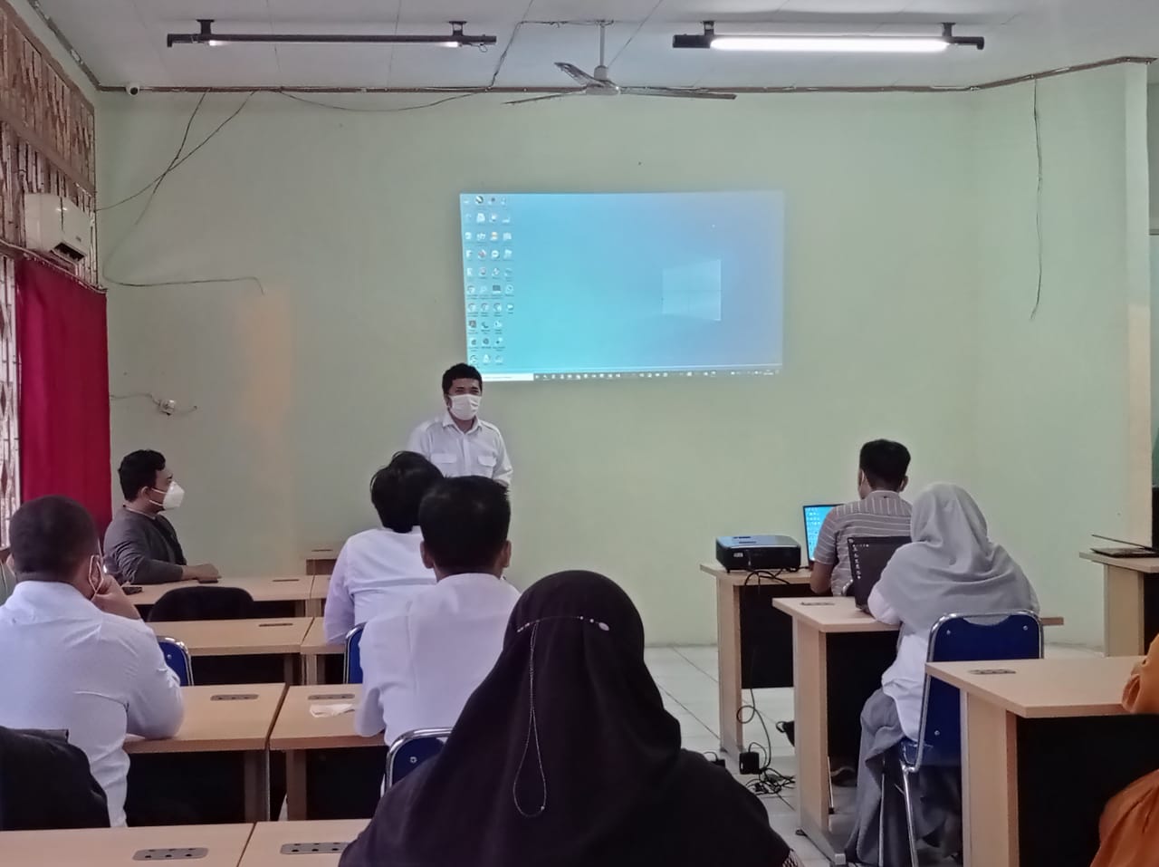 Prodi Sistem Informasi Gelar Workshop Perancangan Sistem Akademik Bimbingan Skripsi Online