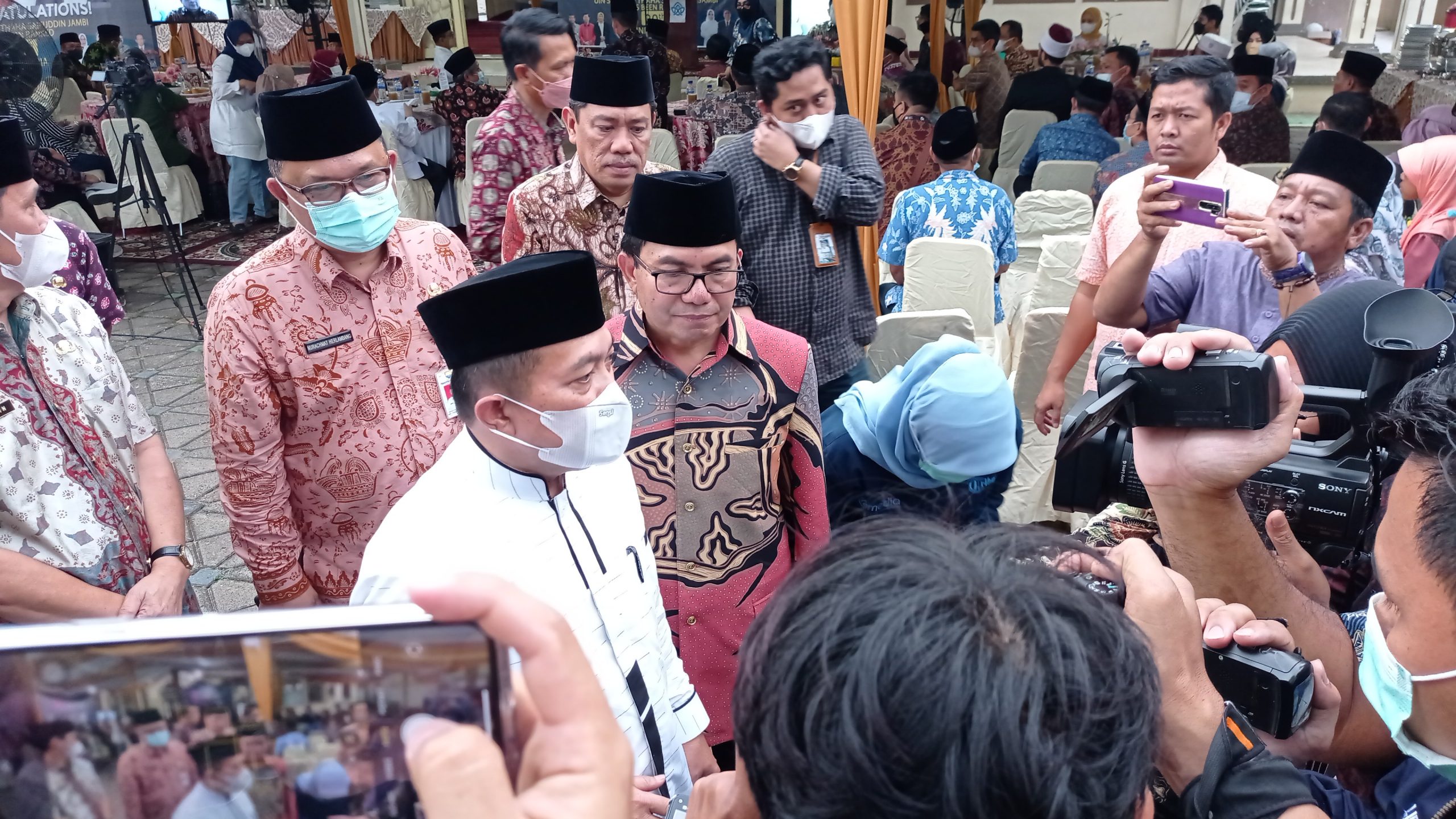 UIN SUTHA Jambi Ranking Dunia, Gubernur Alharis: Ini Kerja Luar Biasa UIN SUTHA Jambi Ranking Dunia, Gubernur Alharis: Ini Kerja Luar Biasa