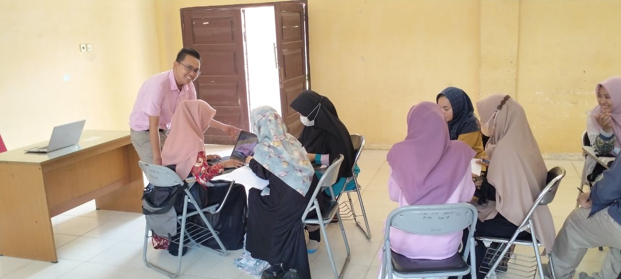 Mengenal Fibrika Rahmat Basuki, Dosen UIN STS Jambi