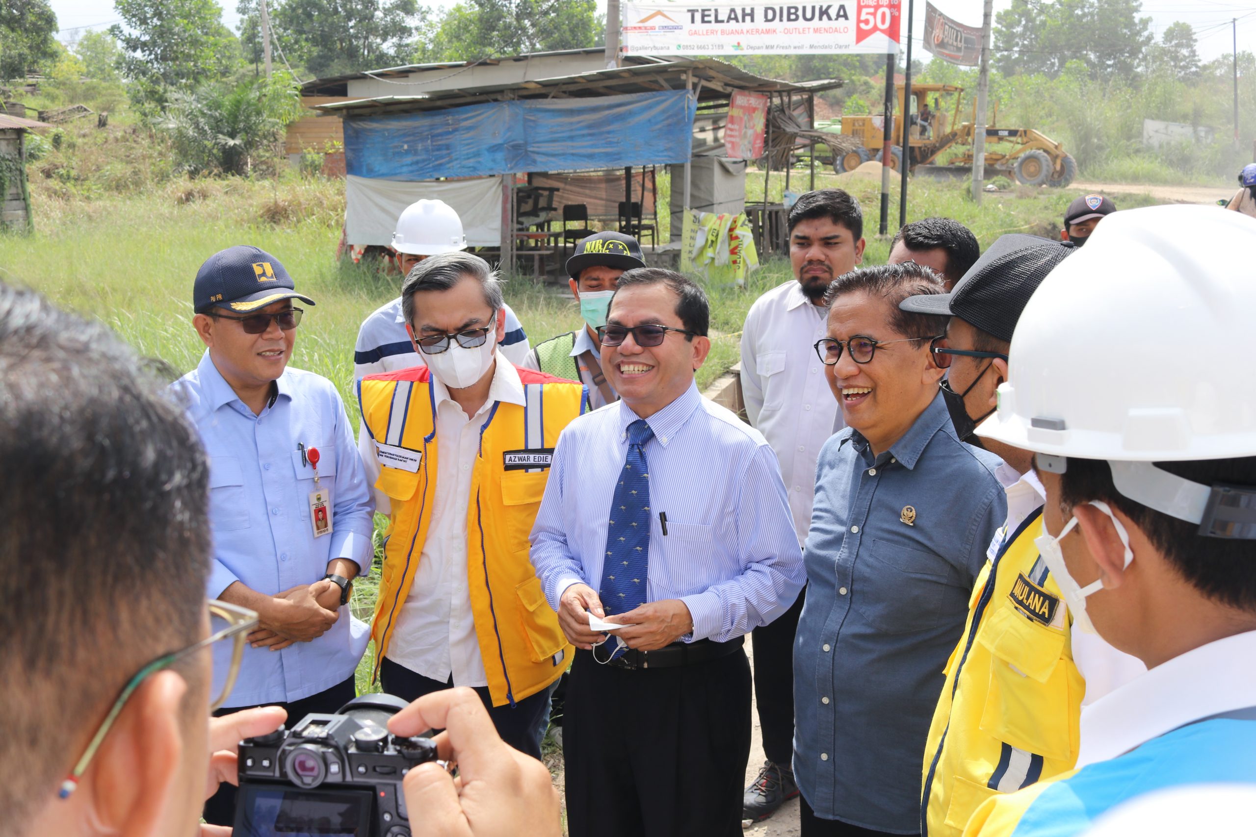 Rektor UIN SUTHA Ambil Langkah Cepat Atasi Banjir Terima Kunjungan H. Bakri DPR RI Komisi V