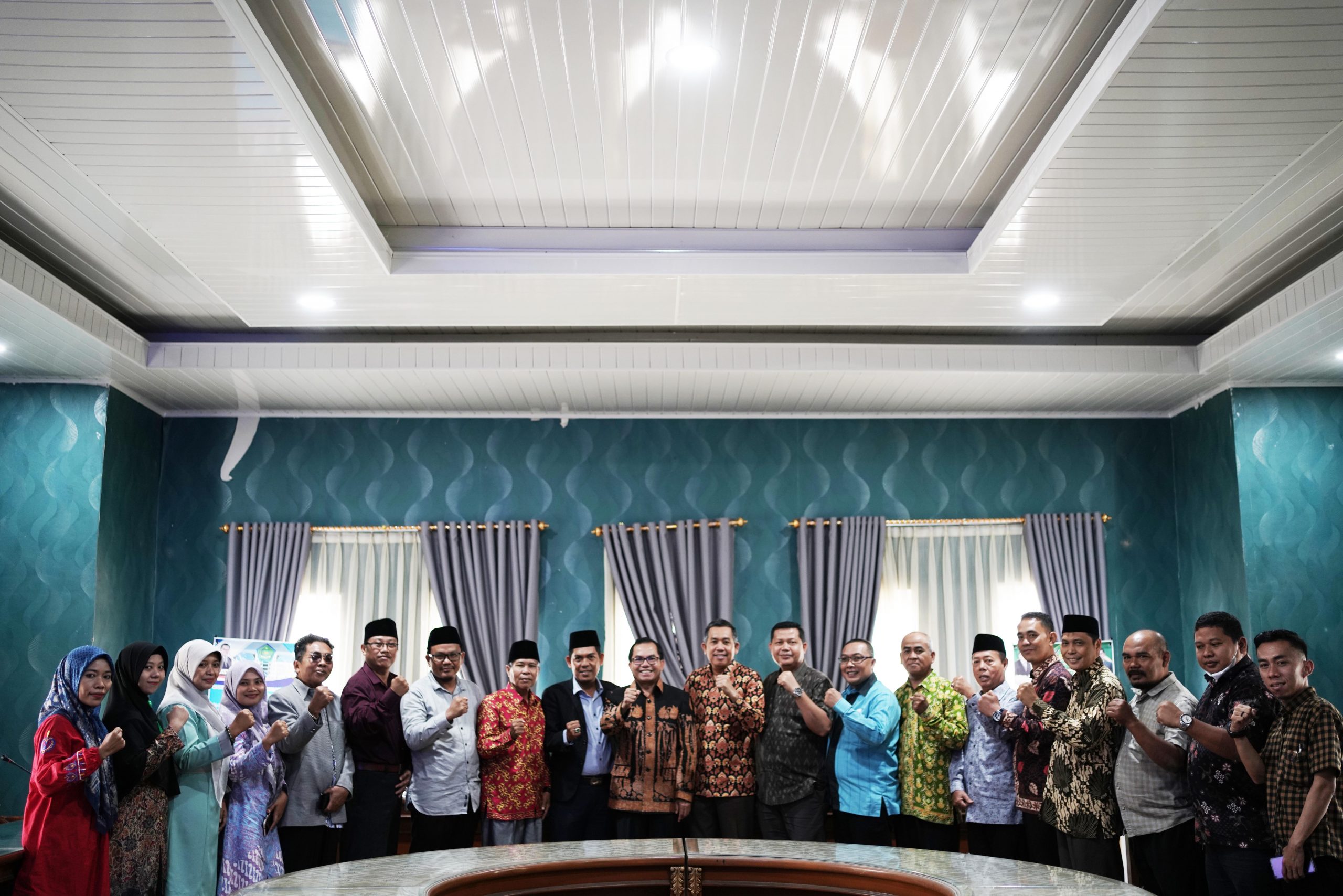 Rapat Koordinasi Kopertais dan Aptais Wilayah XIII Jambi Tingkatkan Penguatan Kelembagaan dan Kerjasama Rapat Koordinasi Kopertais dan Aptais Wilayah XIII Jambi Tingkatkan Penguatan Kelembagaan dan Kerjasama