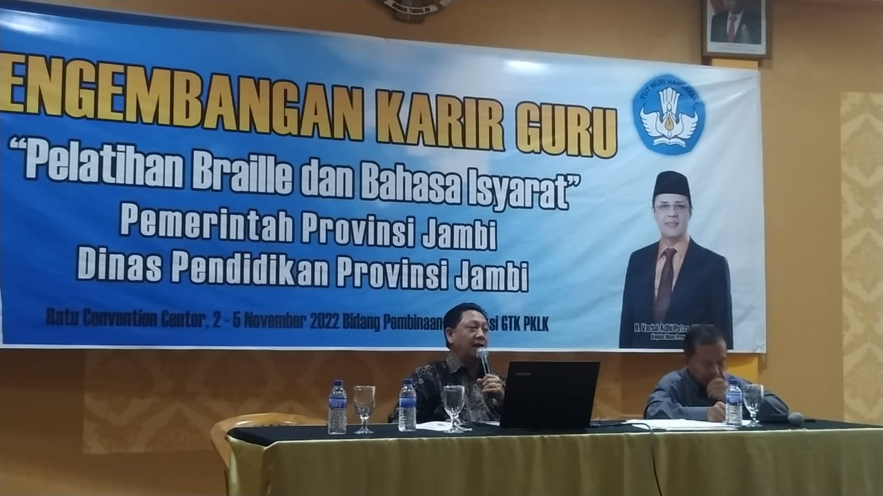 Pusat Kajian Disabilitas UIN STS Jambi Berperan pada Pelatihan Brailer dan Bahasa Isyarat Dinas Pendidikan Provinsi Jambi Pusat Kajian Disabilitas UIN STS Jambi Berperan pada Pelatihan Brailer dan Bahasa Isyarat Dinas Pendidikan Provinsi Jambi