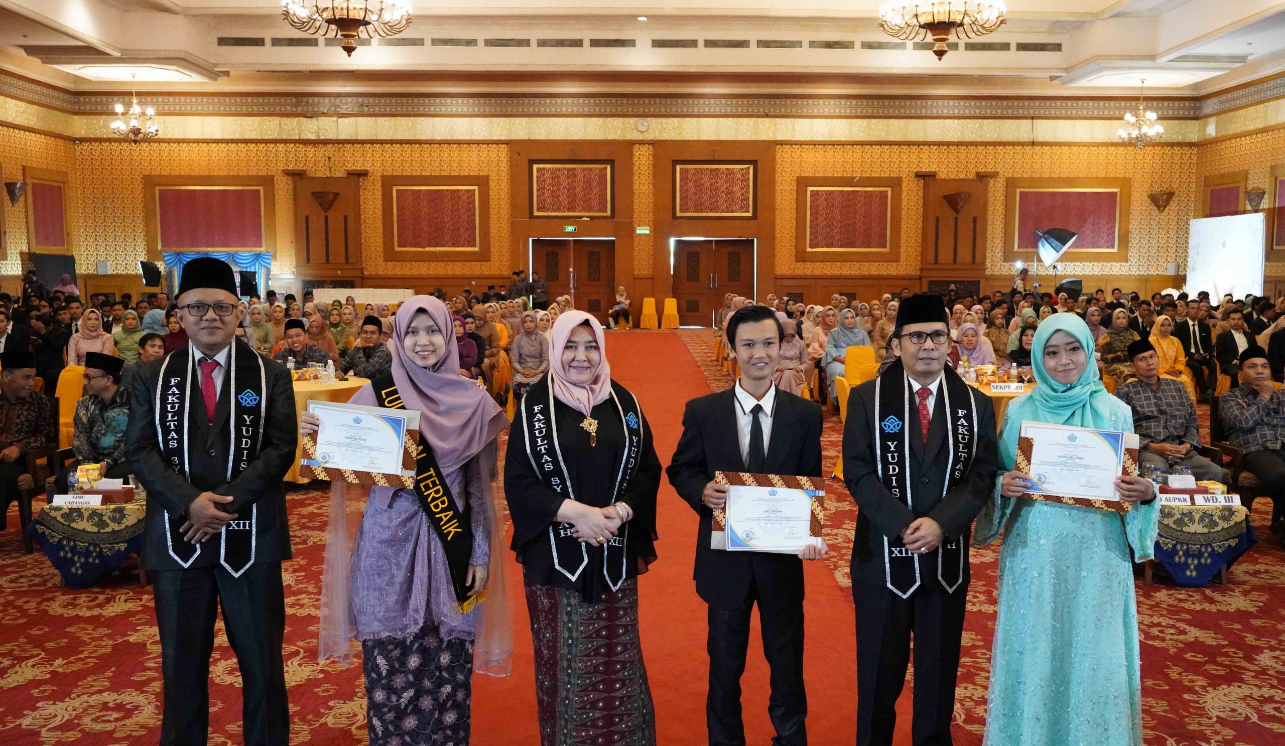 Pertama Kali, Ketua IKAFASYA Hadiri Yudisium Ke-13 Fakultas Syariah