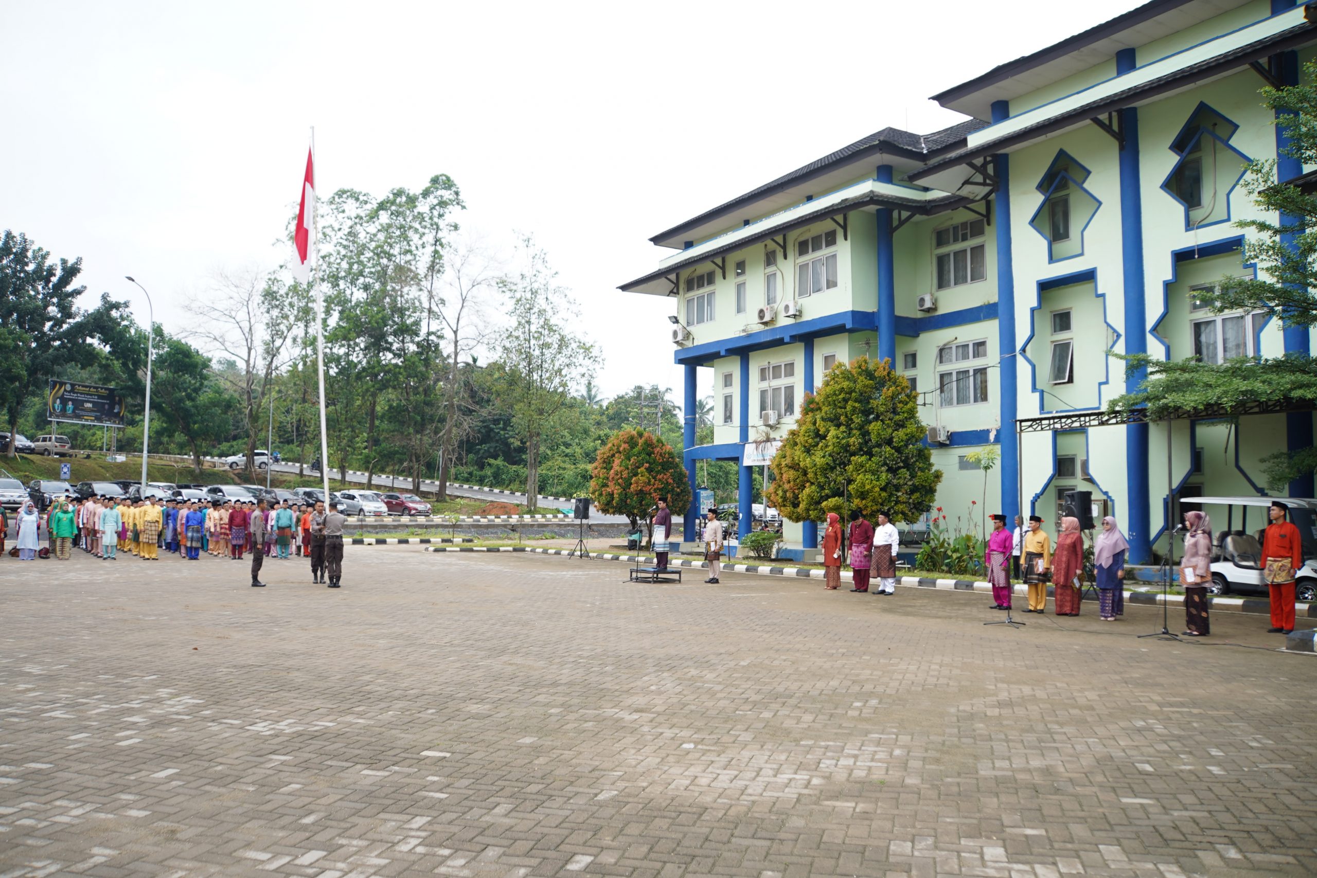 Kenakan Pakaian Adat, UIN Jambi Peringati HAB Ke-77 Kenakan Pakaian Adat, UIN Jambi Peringati HAB Ke-77