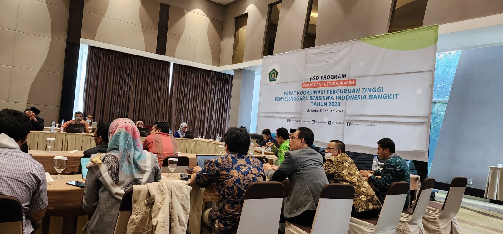 Wakil Rektor I Hadiri FGD Beasiswa Indonesia Bangkit