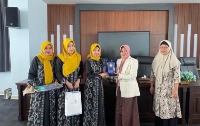 DWP UIN Walisongo Kunjungi DWP UIN Jambi