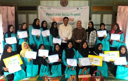Mahasiswa Penerima BSI Scholarship Jalankan Social Project di Muaro Jambi