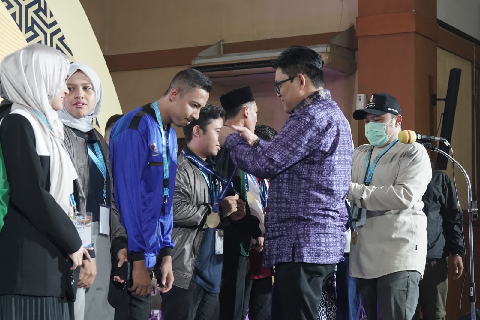 Kontingen OASE UIN Jambi Raih Medali Emas Olimpiade Sains Nasional