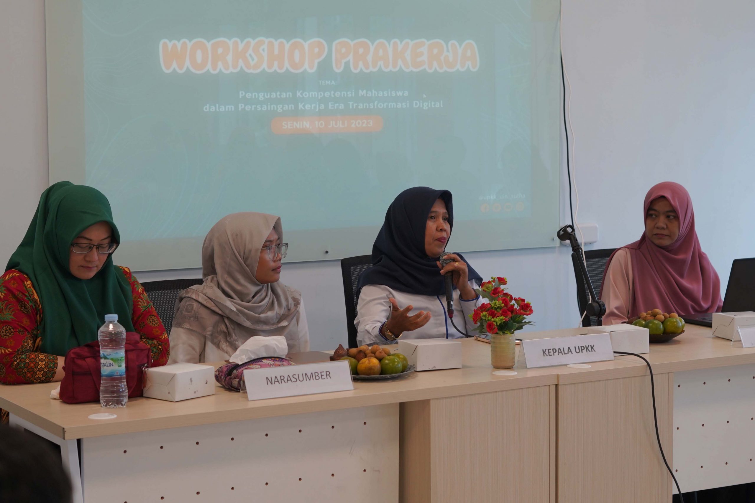 UPKK Ajak Psikolog Berikan Mahasiswa dan Calon Alumni Pembekalan Hadapi Wawancara Kerja UPKK Ajak Psikolog Berikan Mahasiswa dan Calon Alumni Pembekalan Hadapi Wawancara Kerja