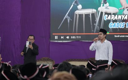 Memukau, Penampilan Mahasiswa Baru Tunanetra Tuai Perhatian  di Momen PBAK UIN STS Jambi