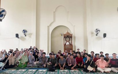 Program Kamis Mengaji khusus mahasiswa angkatan 2022 semester 3 Fak.Saintek UIN Sutha Jambi “Praktek Membumikan Transintegrasi Ilmu Menyiapkan Lulusan yang Saintis Ulama”.