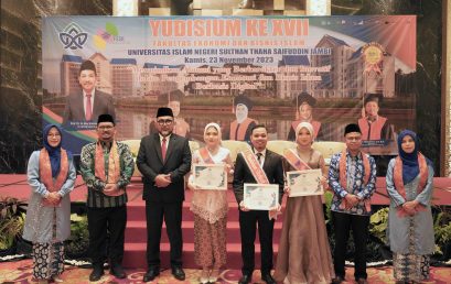 274 Alumni Ikuti Yudisium ke-17 Fakultas Ekonomi Bisnis Islam