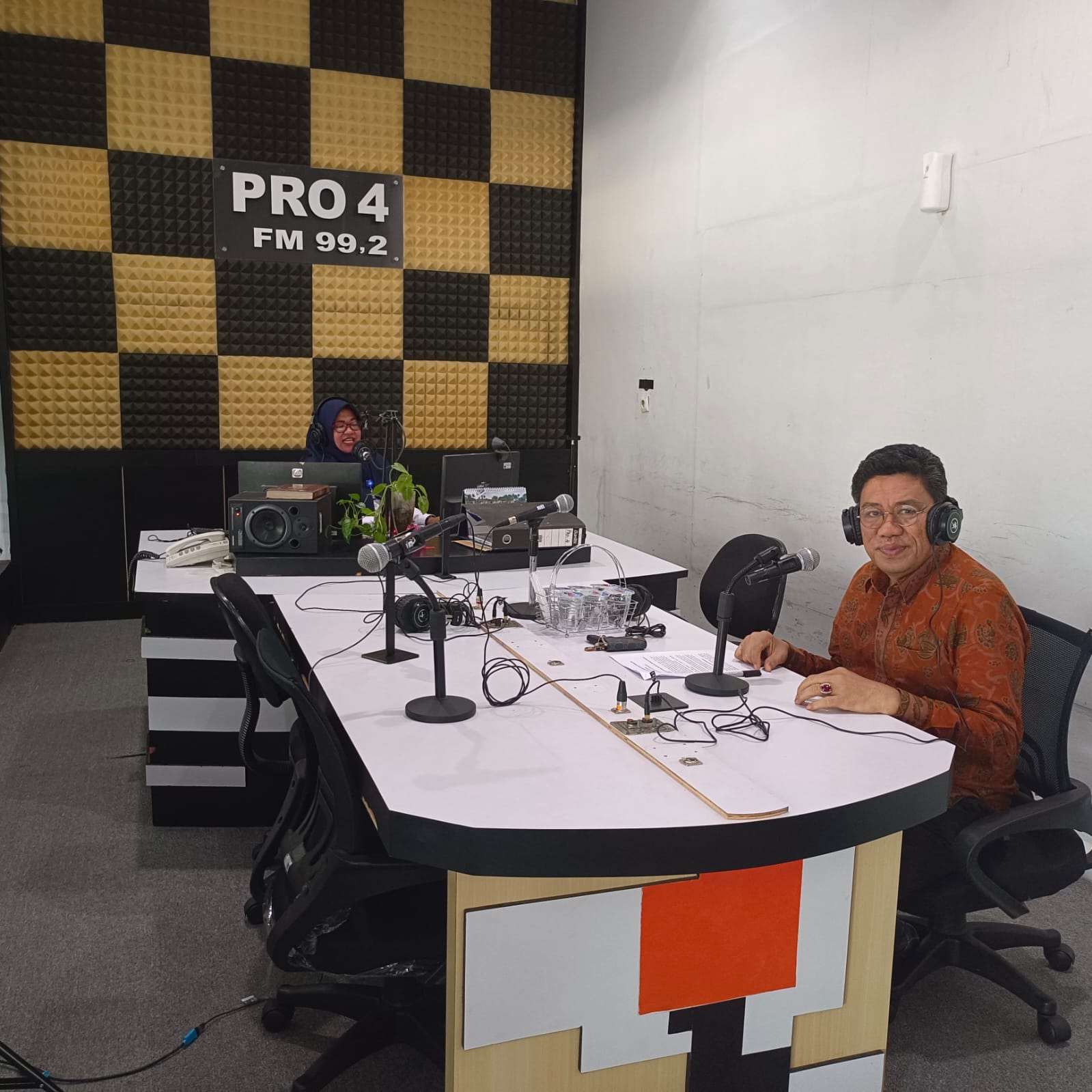 Penuhi Undangan Dialog RRI, Dosen UIN SUTHA Jambi Bahas Persatuan dalam Perbedaan Penuhi Undangan Dialog RRI, Dosen UIN SUTHA Jambi Bahas Persatuan dalam Perbedaan