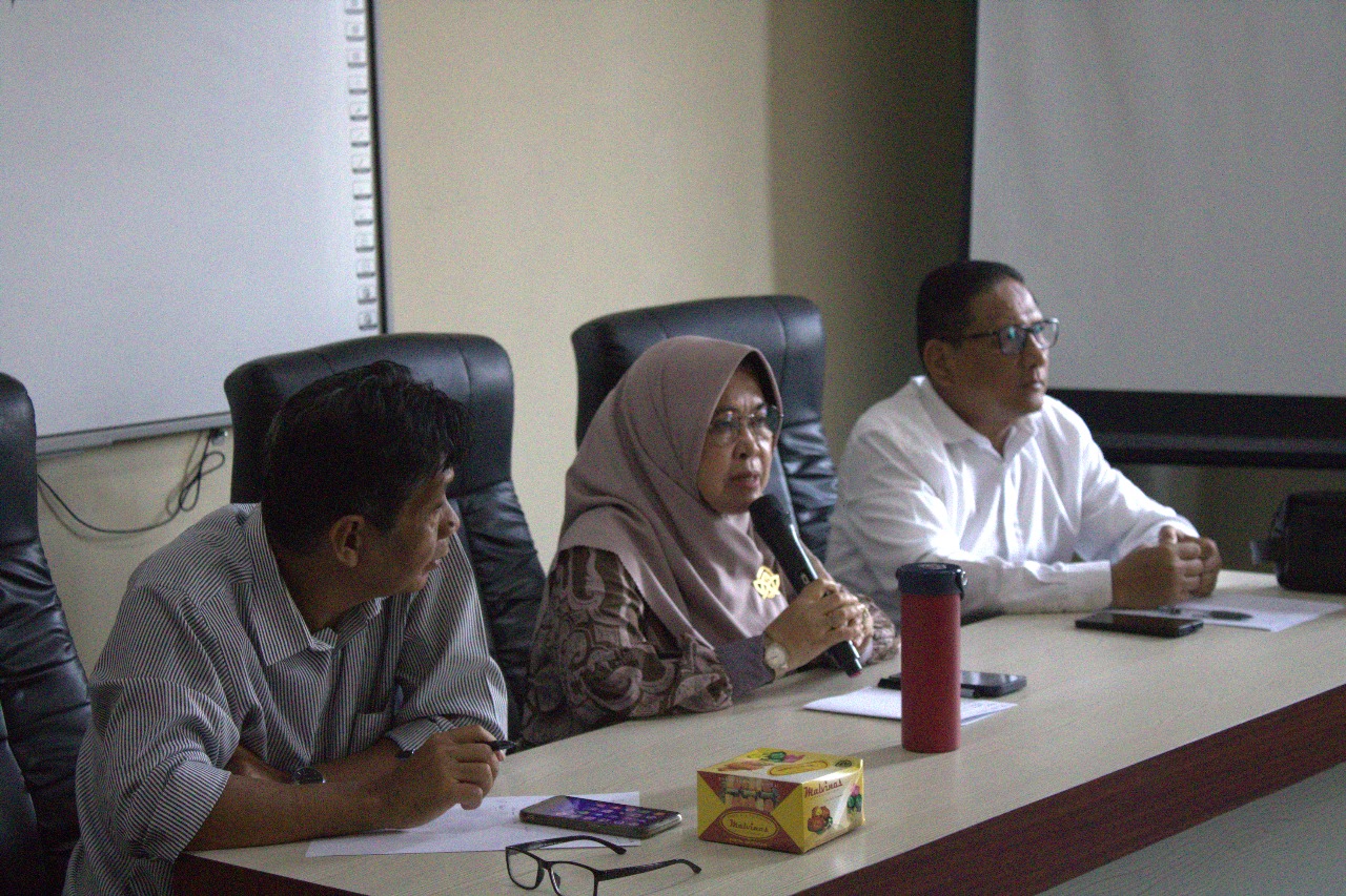 Direktur Pascasarjana Lakukan Rapat Perdana Tekankan Tupoksi Masing-Masing Direktur Pascasarjana Lakukan Rapat Perdana Tekankan Tupoksi Masing-Masing