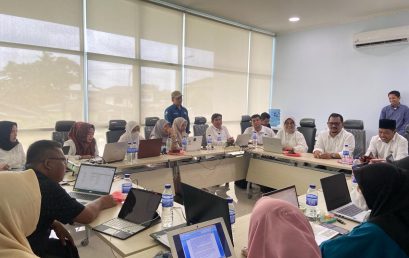 Motivasi Persiapan Akreditasi, Rektor UIN STS Jambi Kunjungi Tim Borang FTK