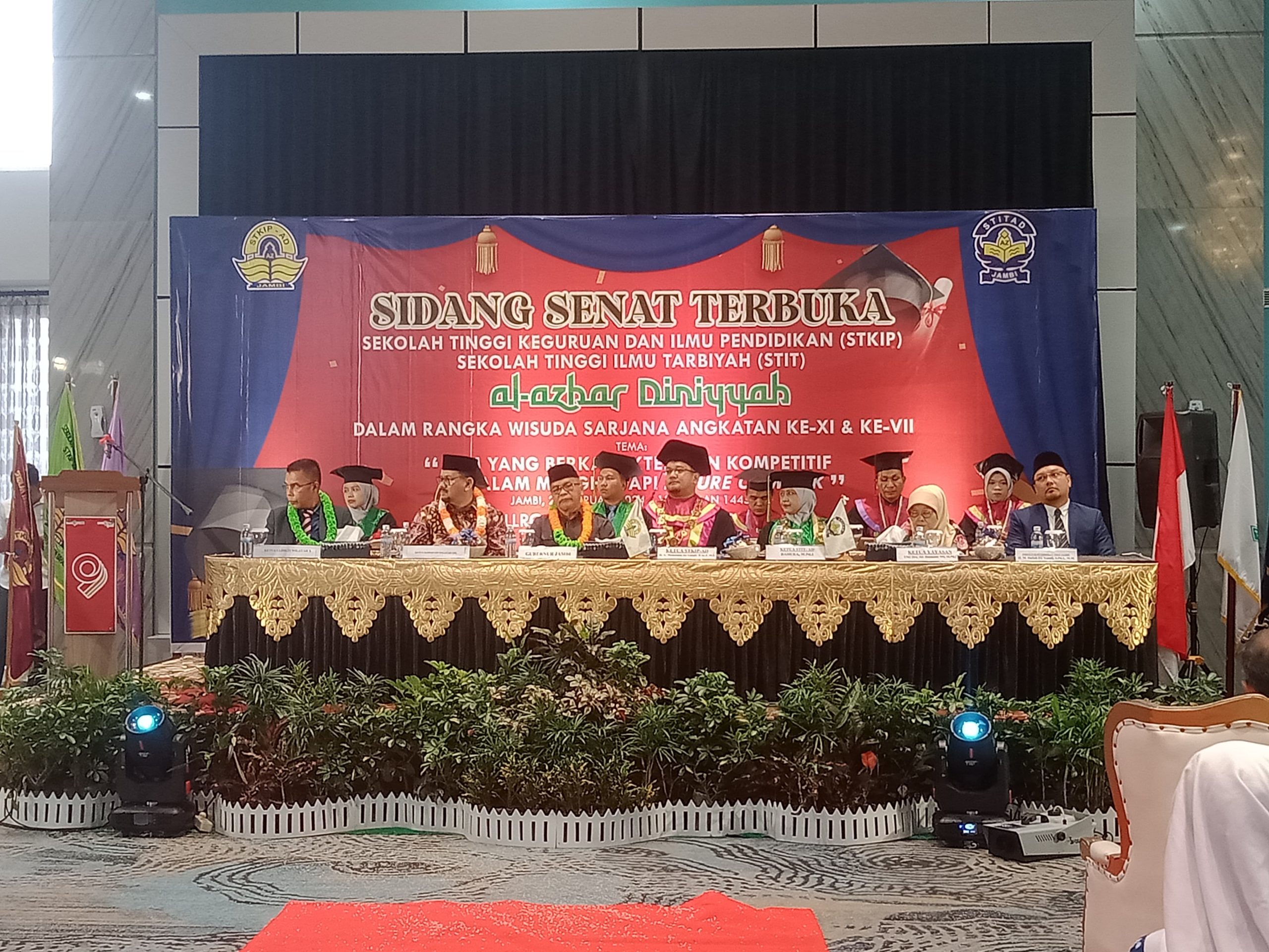 Rektor UIN STS Jambi Hadiri Wisuda Sarjana STKIP STIT Al-Azhar Diniyyah Rektor UIN STS Jambi Hadiri Wisuda Sarjana STKIP STIT Al-Azhar Diniyyah
