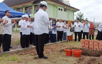 Rektor UIN STS Jambi Pimpin Groundbreaking Pembangunan Mini Soccer Standar Internasional