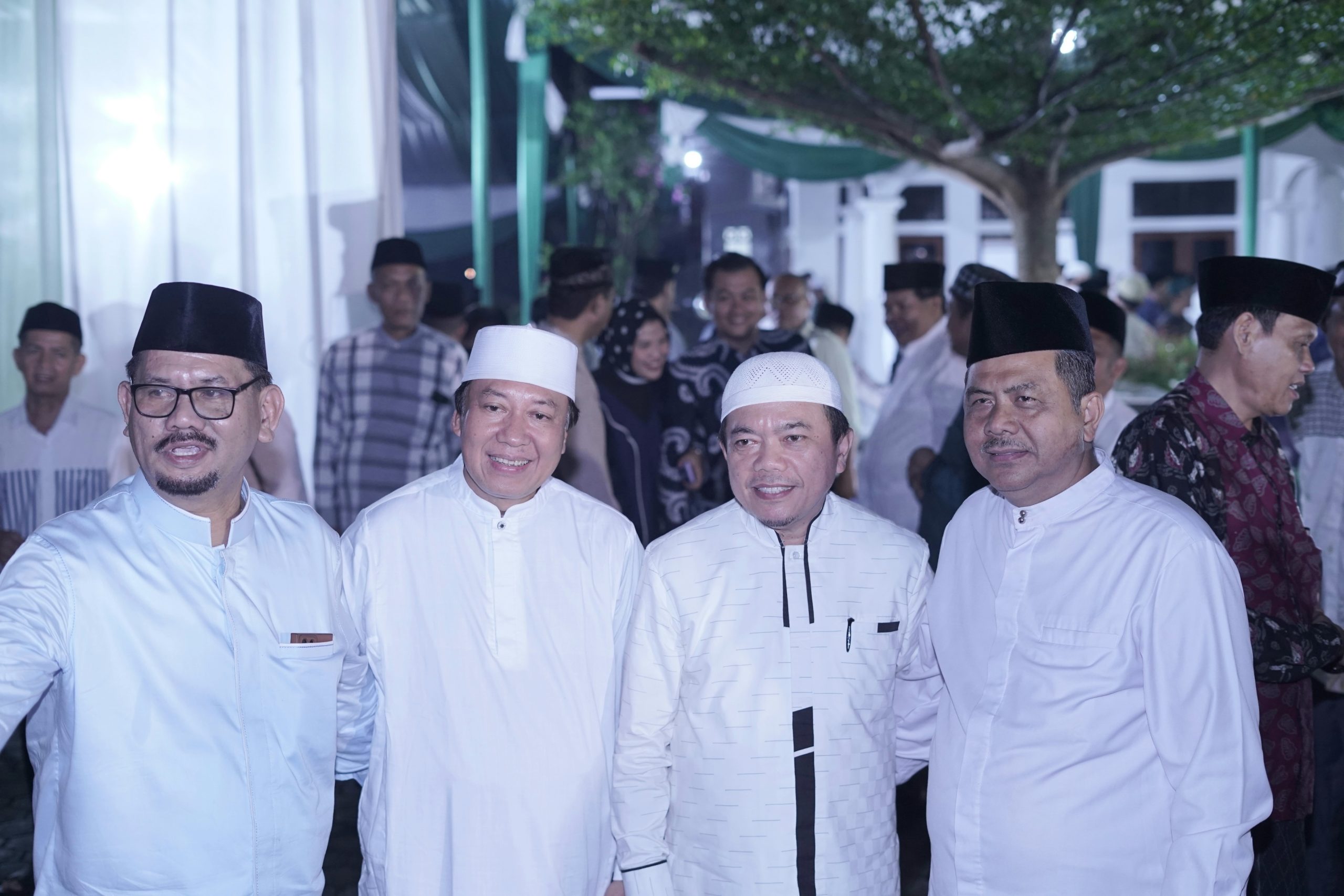 Dibanjiri Tamu Undangan, Tasyakuran UIN STS Jambi Berlangsung Khidmat